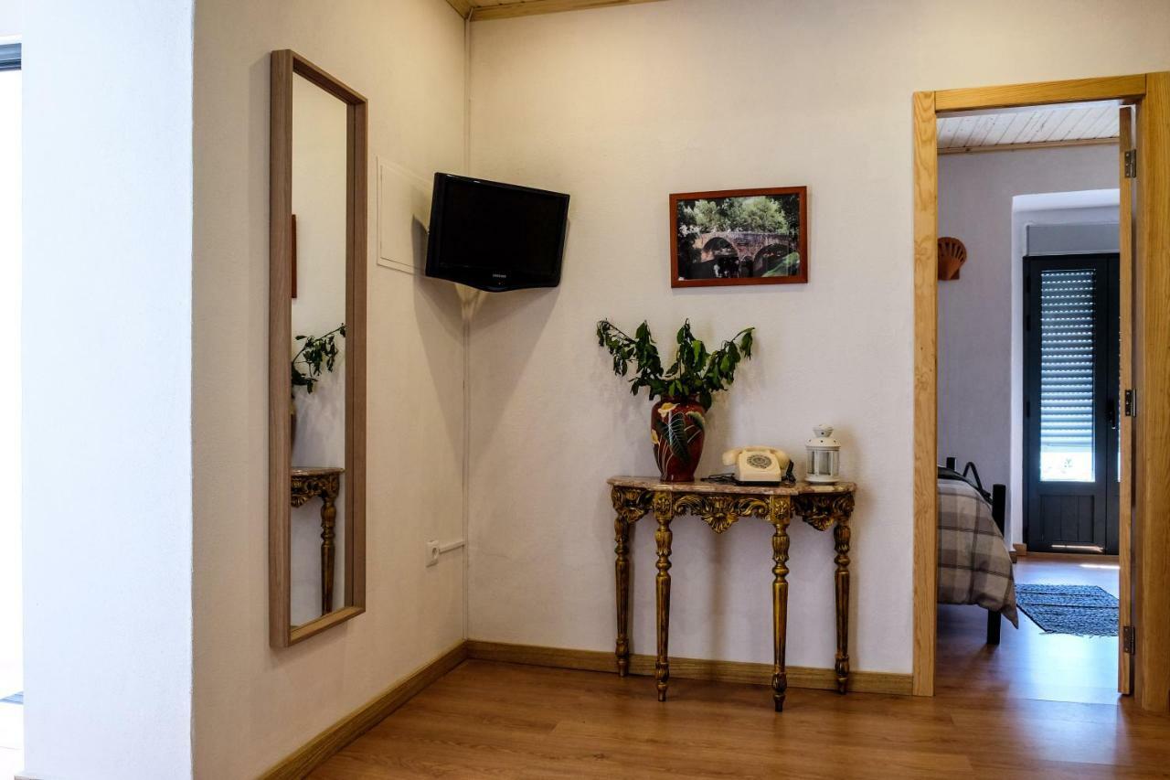 Hotel Casa Do Ferreiro II à Góis Extérieur photo